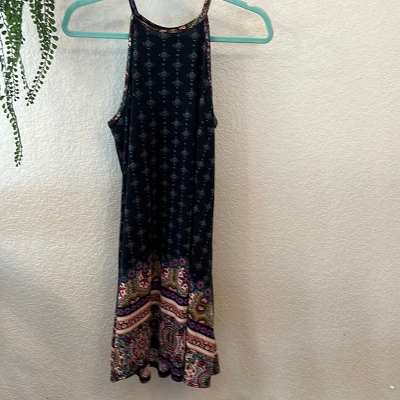 🌟5/$20 Boho Flowy Sleeveless High Neck Swing Dress Size Small Xhiliration - Picture 1 of 5
